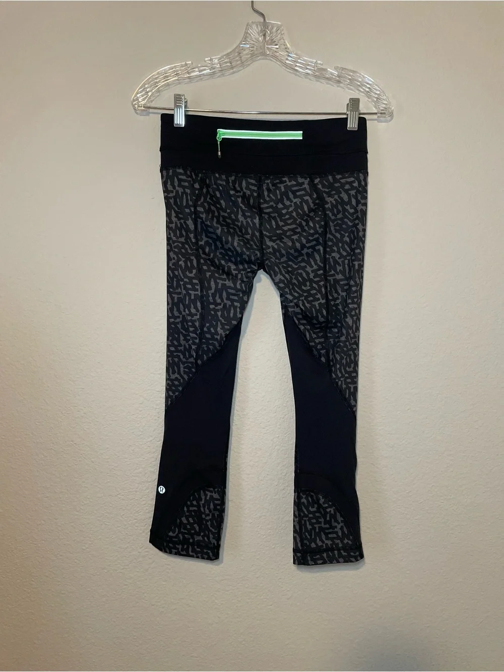 lululemon athletica pre owned